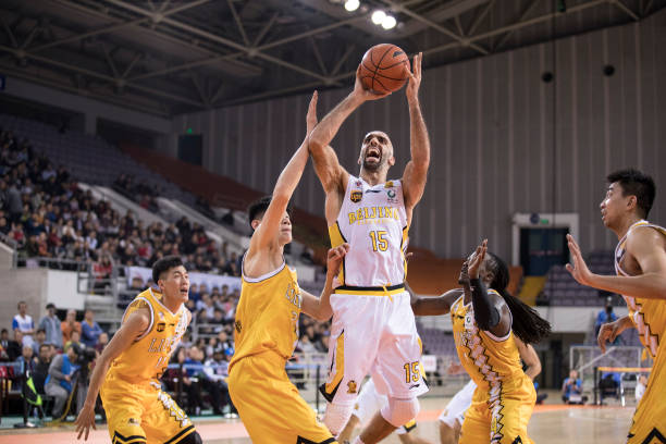 2024篮球规则电子版 vs. 纸质版：优势与使用场景对比