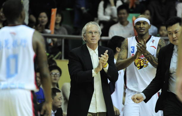 哈登火箭首秀集锦:后撤步三分惊艳全场