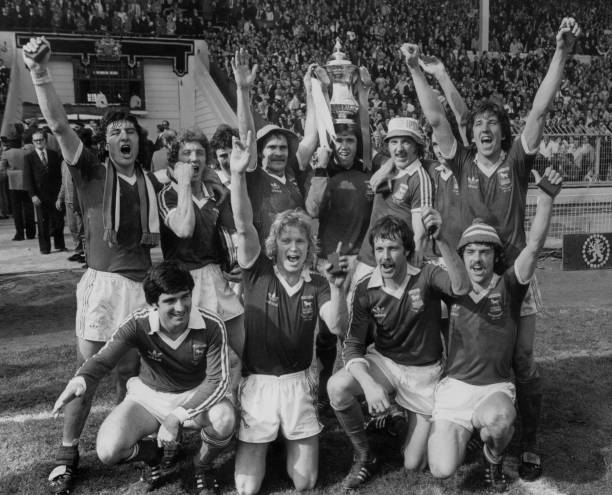 C罗职业生涯红牌统计：他一共领到多少张红牌？