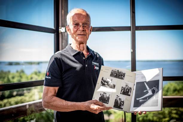 女子100米蛙泳决赛成绩出炉,冠军破纪录夺冠